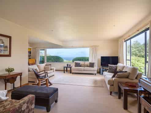 27 Kurupae Road, Hilltop