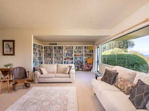 27 Kurupae Road, Hilltop