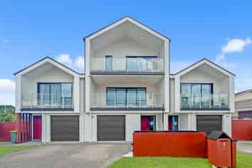 8b Kerswill Place, Pakuranga