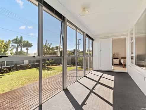 215 Vipond Road, Stanmore Bay