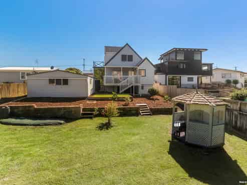 215 Vipond Road, Stanmore Bay
