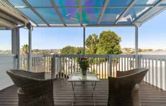 215 Vipond Road, Stanmore Bay