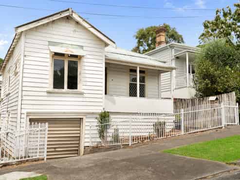 36 Third Avenue, Kingsland