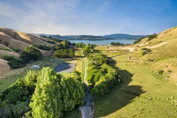 2/269 Grays Road, Pauatahanui