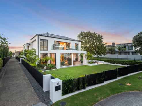 90 Marine Parade, Mellons Bay