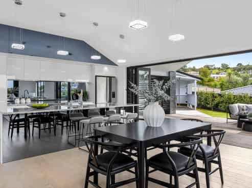 4 Grovenor Drive, Orewa