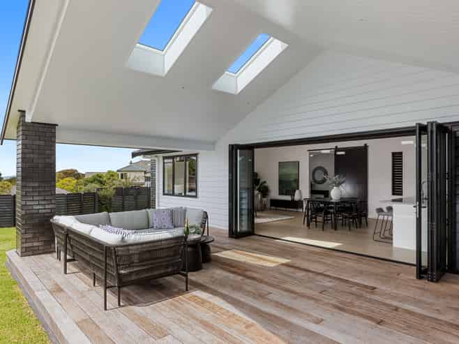 4 Grovenor Drive, Orewa