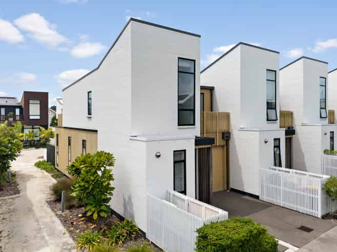 11 Nevill Road, Hobsonville