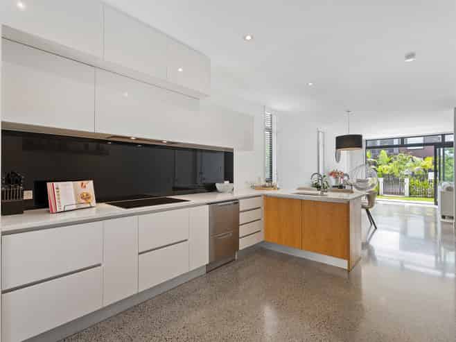 11 Nevill Road, Hobsonville