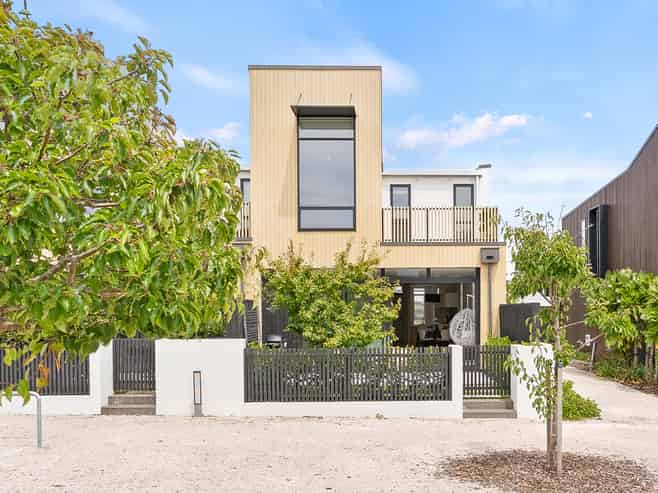 11 Nevill Road, Hobsonville