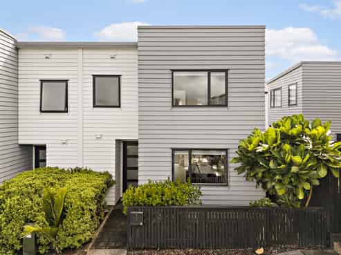 6 Kaman Seasprite Road, Hobsonville