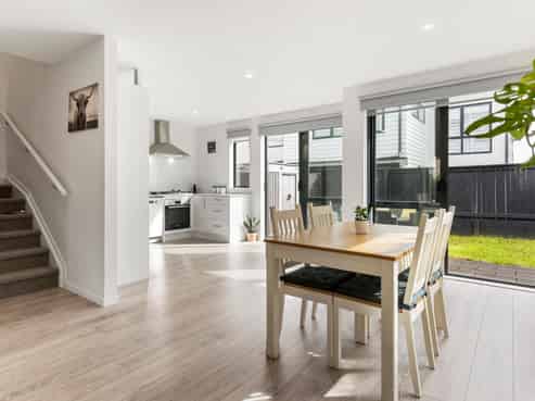 6 Kaman Seasprite Road, Hobsonville