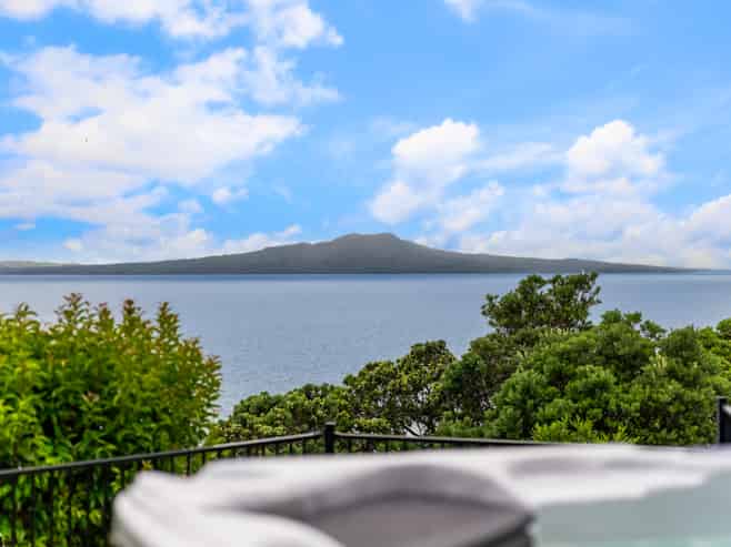 257 Beach Road, Campbells Bay