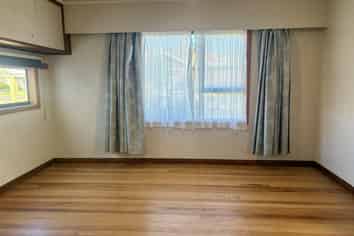 12 Larkworthy Street, Saint Kilda