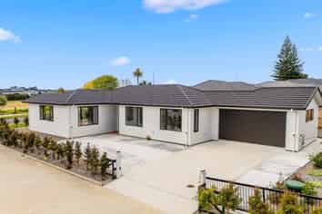 14A Mclarin Road, Glenbrook