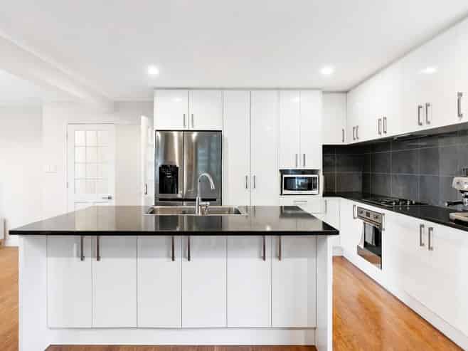 8 Coromandel Crescent, Mairangi Bay