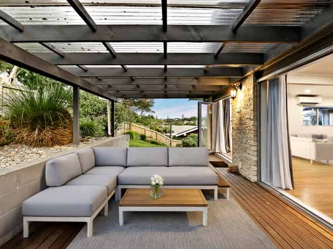 8 Coromandel Crescent, Mairangi Bay