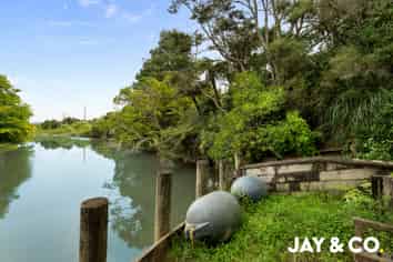 95 North Road, Clevedon