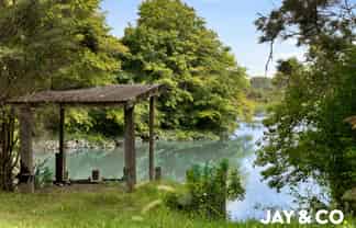 95 North Road, Clevedon