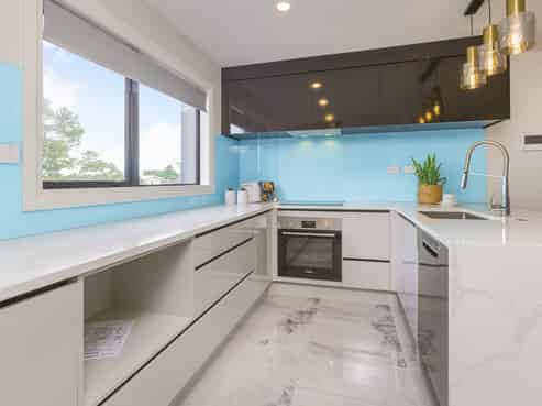 2d Convair crescent , Mangere