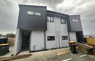 2d Convair crescent , Mangere