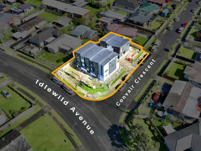 2d Convair crescent , Mangere