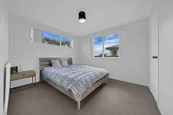 2/10 Norrie Smith Avenue, Flat Bush