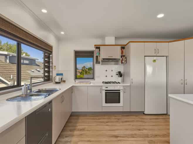 1A Weka Street, Matua