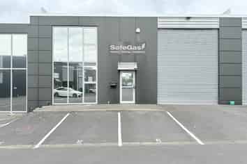 Modern 187m2 High Stud Tilt Slab | East Tamaki