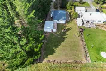 192 Flora Road, Lumsden