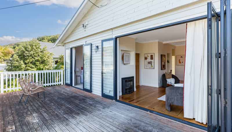 94 Eden Street, Island Bay