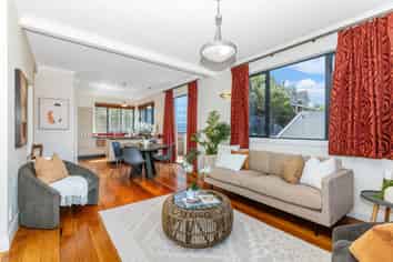 94 Eden Street, Island Bay