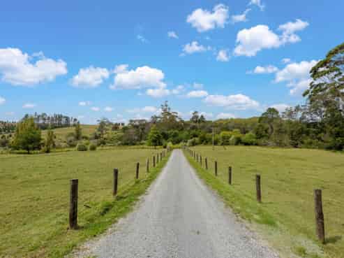 185 State Highway 1, Wellsford