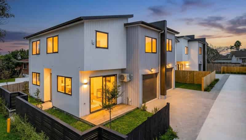 13A John Walker Drive, Manurewa