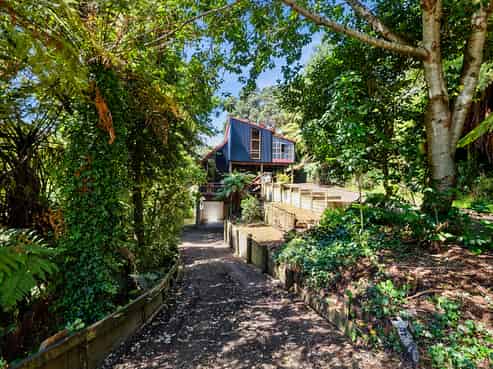 497 Devon Street West, Blagdon