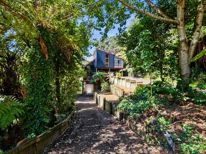 497 Devon Street West, Blagdon