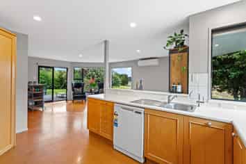 40 Riccarton Road East, East Taieri