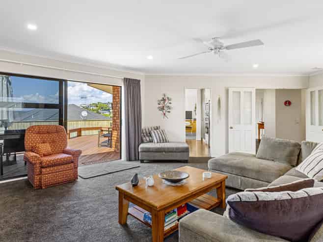 25 Kinder Street, Acacia Bay