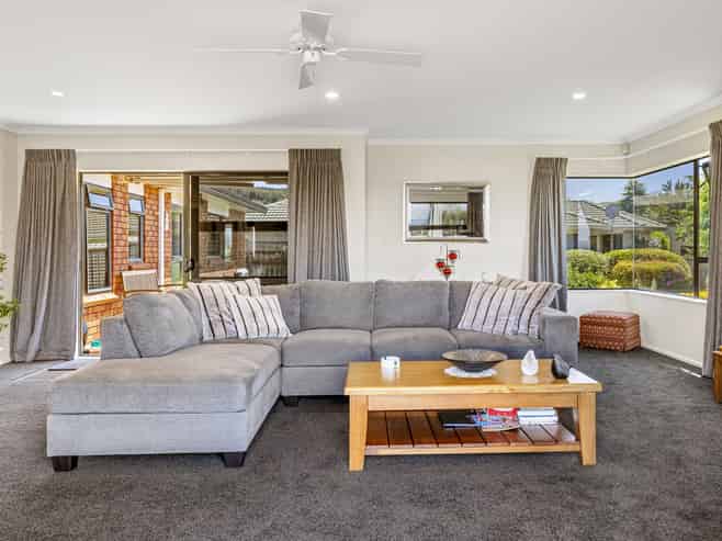 25 Kinder Street, Acacia Bay