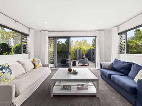 8 Hikanui Drive, Havelock North