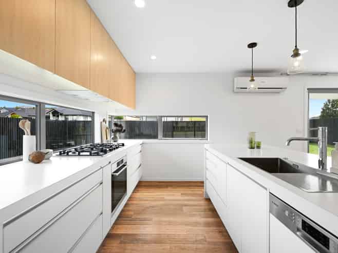 1 Oolong Court, Huntington