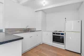 1134 Mokau Road , Mimi