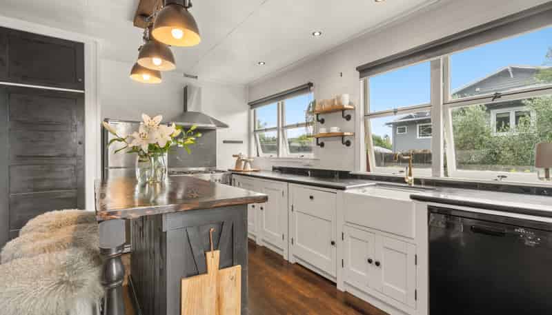 96 Moore Street, Cambridge