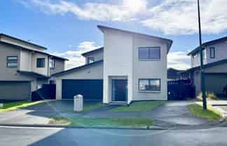 4 Jack Place, Flat Bush