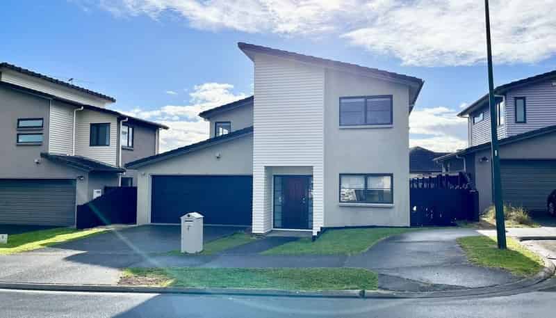 4 Jack Place, Flat Bush