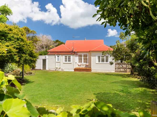 9 View Road, Waiuku