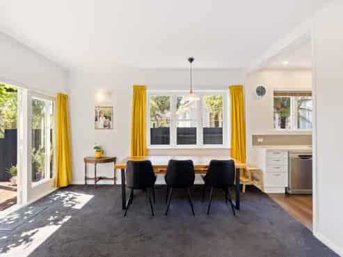 350 Riverlaw Terrace, Saint Martins