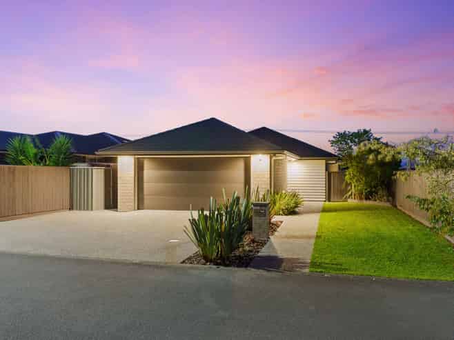 7 Mahia Lane, WAIKANAE