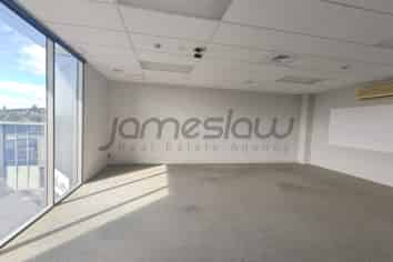 Versatile 435sqm High-Stud Warehouse & Office