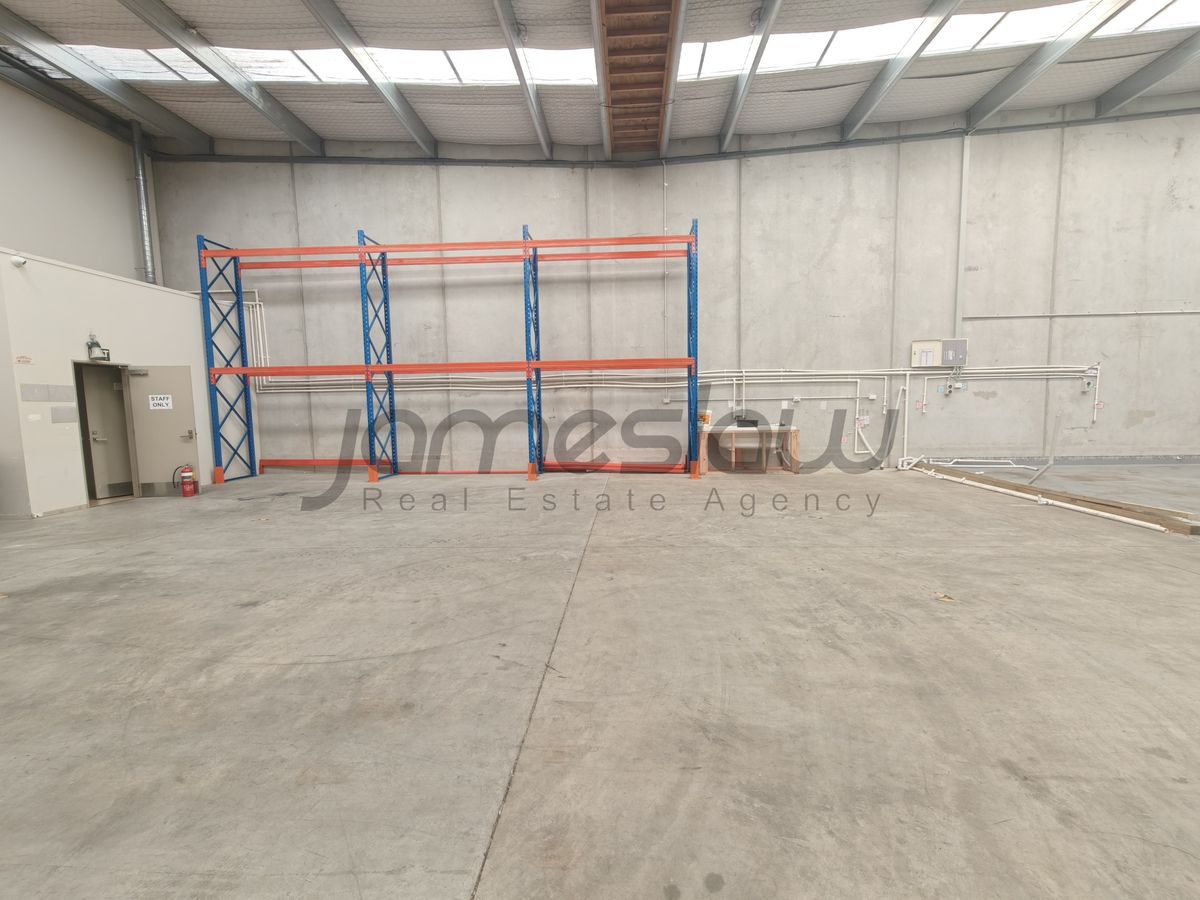 Versatile 435sqm High-Stud Warehouse & Office - Vedere 3